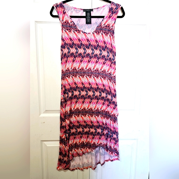 DESIGN HISTORY Women's Size Medium MultiColor Sleeveless Stretchy Hi-Low Dress - Picture 1 of 2